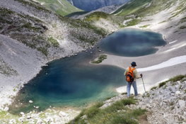 trekking-mountain.jpg